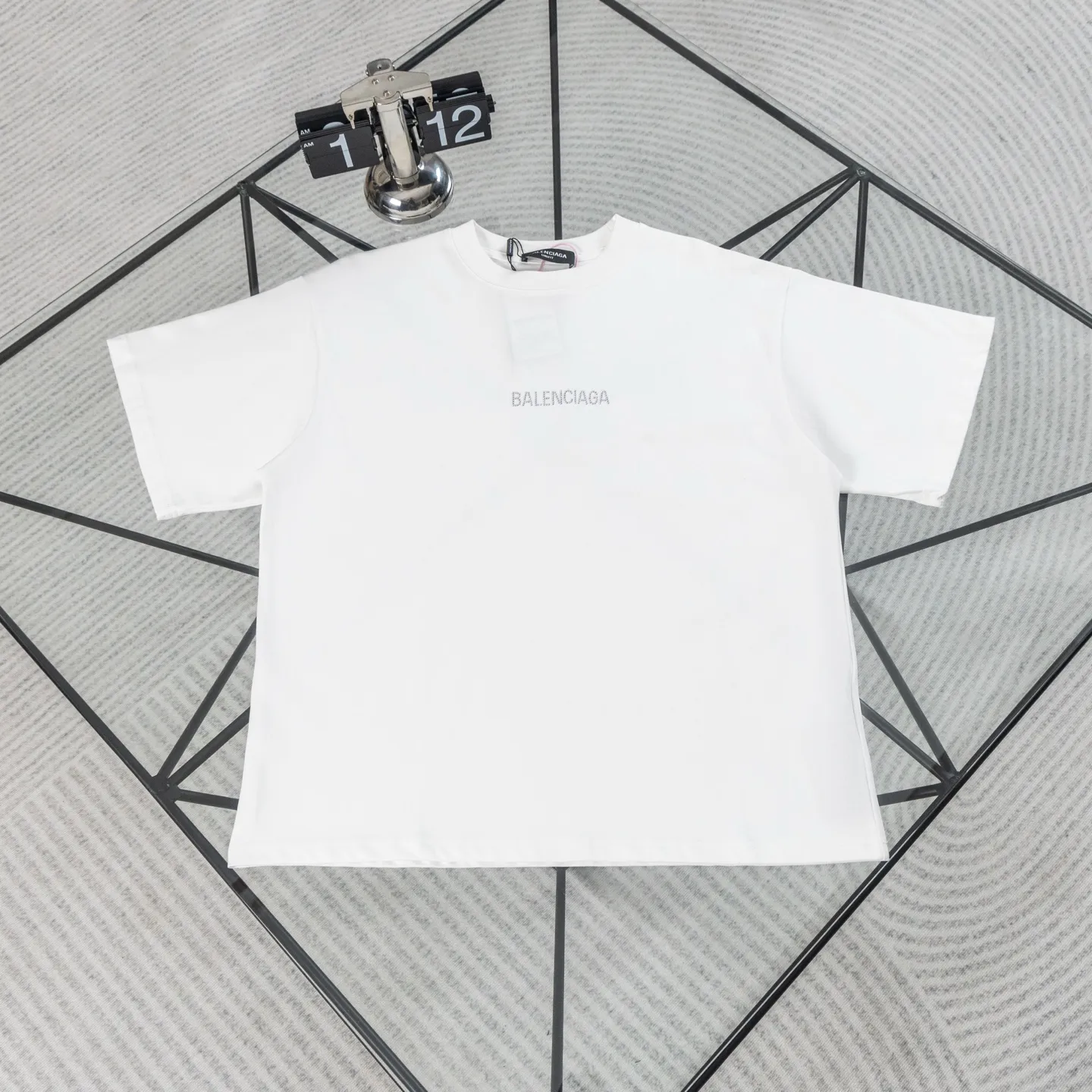 Balenciaga 26ss New Arrival T Quality LOGO ， ， ， 。 ， ， ， 。 、 Authentic ， ， ， ， 。 Size：S—XL ：Black White